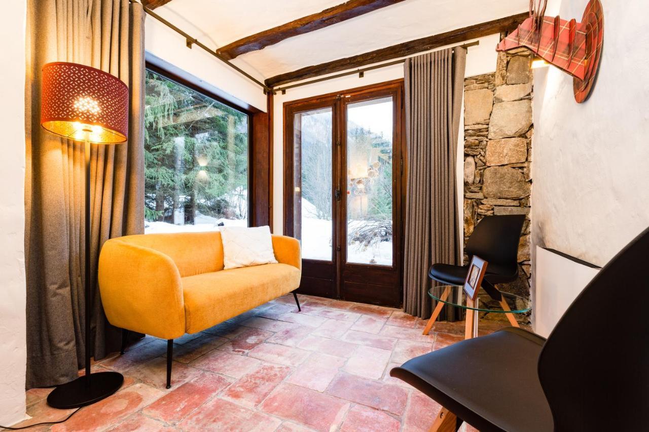 Chalet Les Praz - 280Sqm - Sauna Cinema Fitness - 5 Bedrooms In Heart Of Les Praz - By Cozee Rentals Chamonix Exterior photo