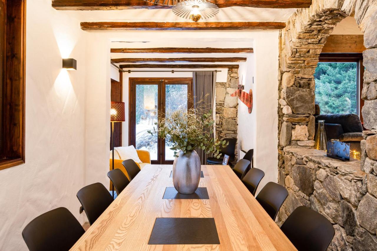 Chalet Les Praz - 280Sqm - Sauna Cinema Fitness - 5 Bedrooms In Heart Of Les Praz - By Cozee Rentals Chamonix Exterior photo