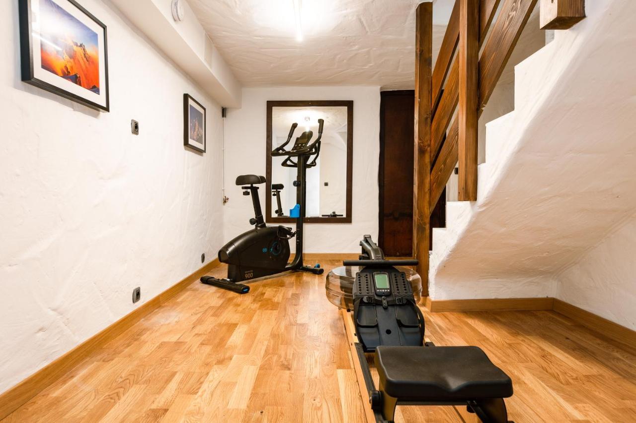 Chalet Les Praz - 280Sqm - Sauna Cinema Fitness - 5 Bedrooms In Heart Of Les Praz - By Cozee Rentals Chamonix Exterior photo